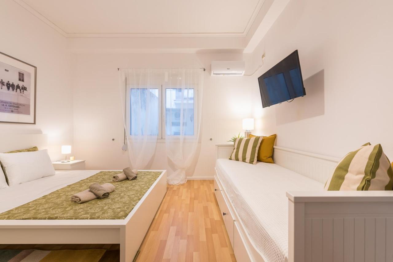 Apartment At Megaro Mousikis St Semi Basement 1Bed 2 Pers 아테네 외부 사진
