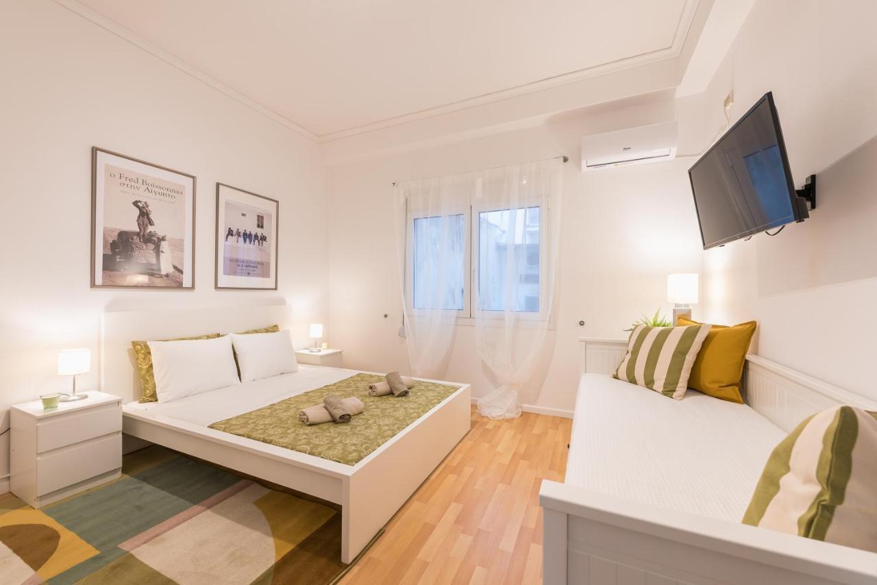 Apartment At Megaro Mousikis St Semi Basement 1Bed 2 Pers 아테네 외부 사진